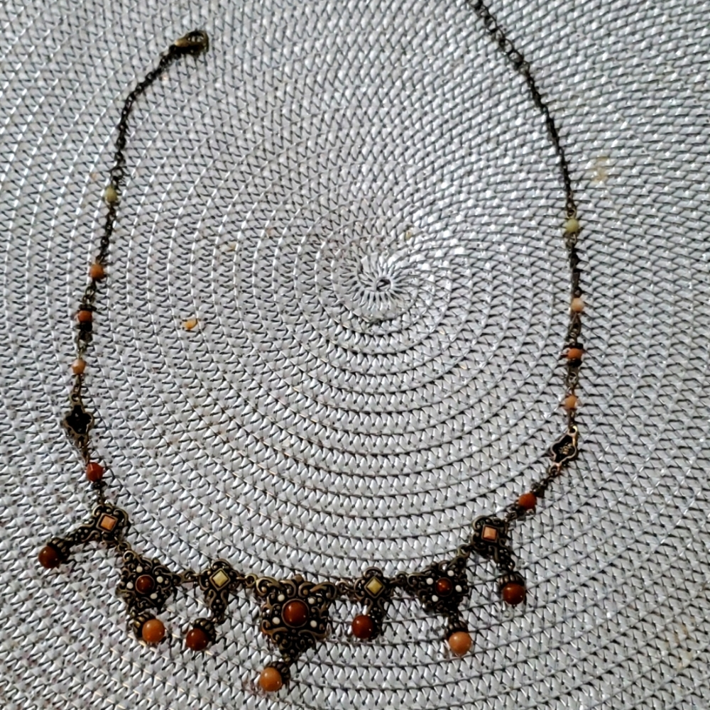 01 brown necklace